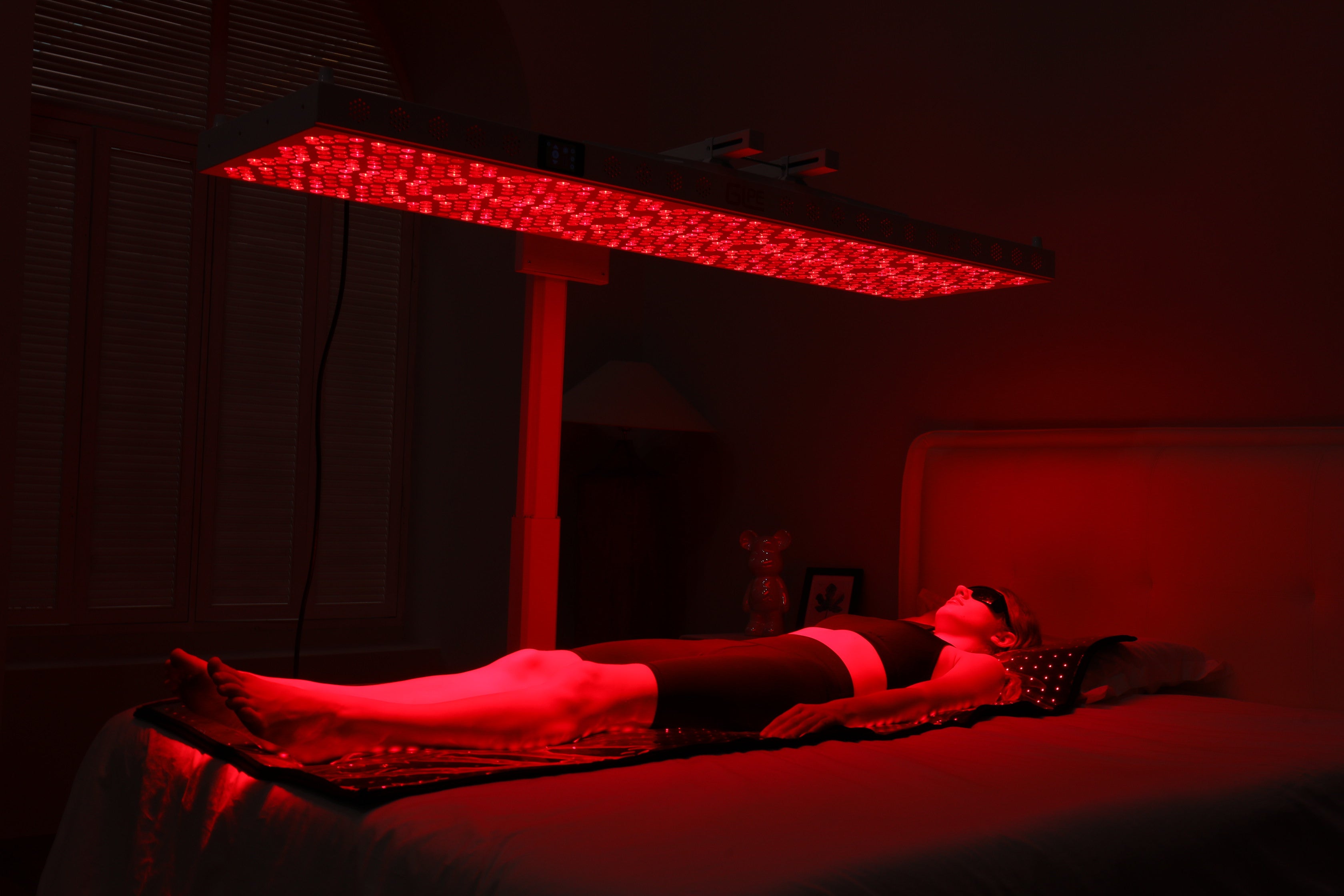 LUMAWELL LUMA-1800 Medical-Grade Red & Near-Infrared LED Therapy Panel | Full Spectrum 630-1060nm